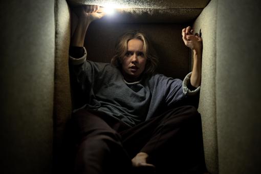 Gemma (Amelia Eve) dans le film de ScreenGems INSIDIOUS : L’INVASION DU LOINTAIN  © Sony Pictures Releasing Switzerland GmbH