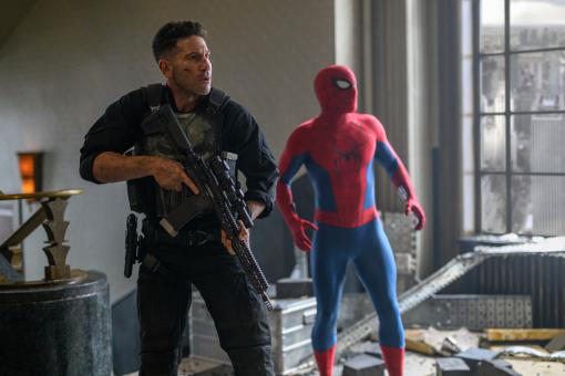 Le Punisher (Jon Bernthal) et Spider-Man dans le film de Columbia Pictures « SPIDER-MAN™ : BRAND NEW DAY ». (Photo : Jay Maidment)  ©2026 CTMG. Tous droits réservés. MARVEL et tous les noms de personnages associés : © & ™ 2026 MARVEL.